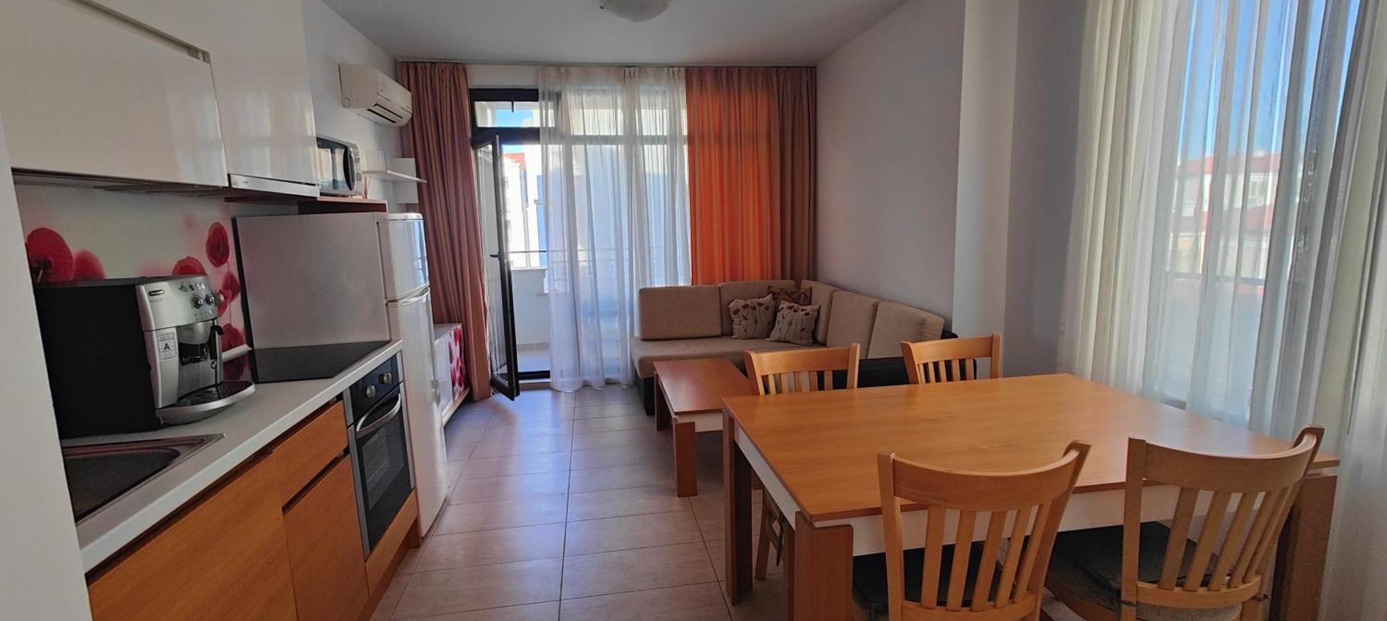 Apartment Life Private