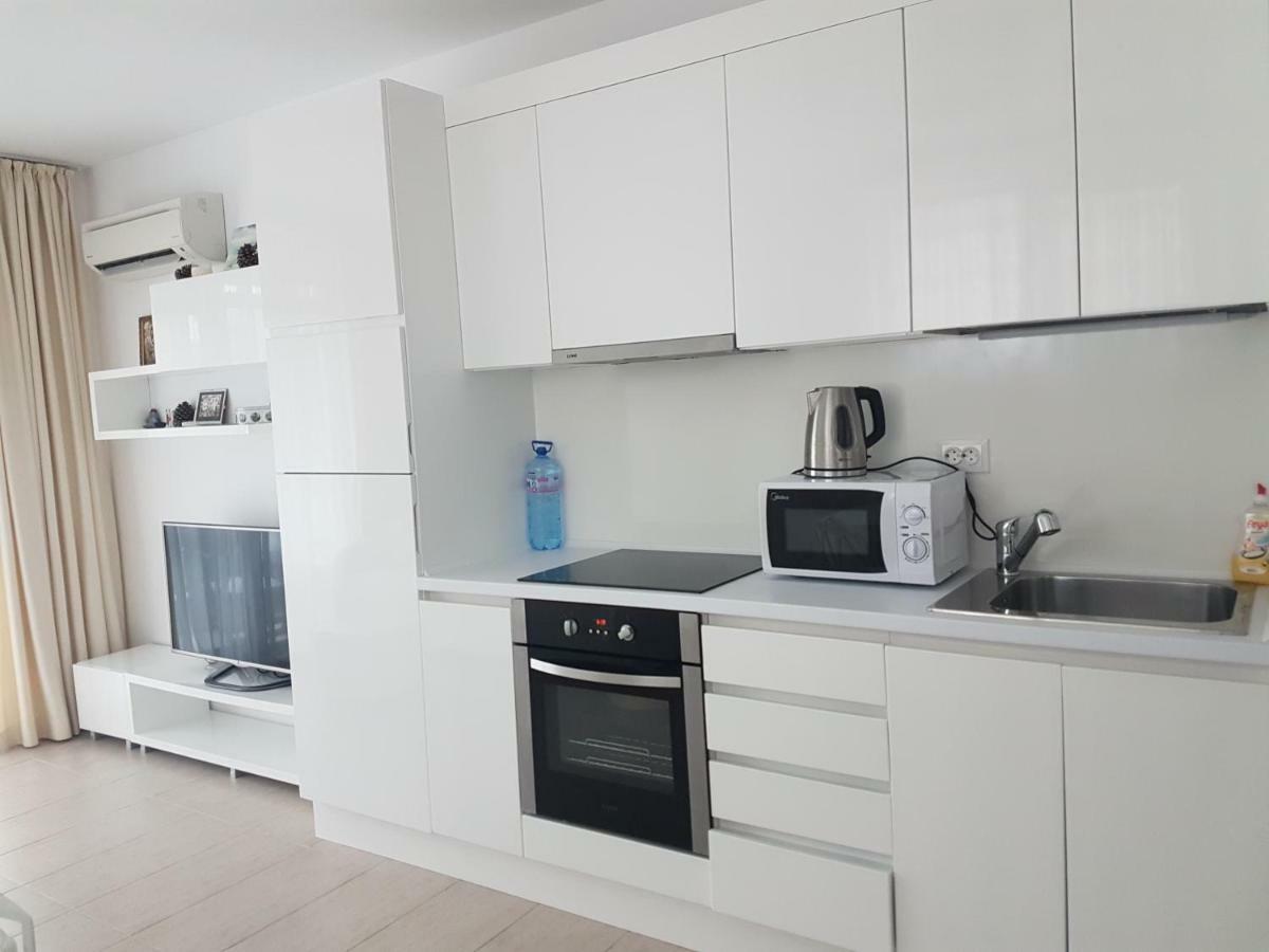 Apartment Life Private *